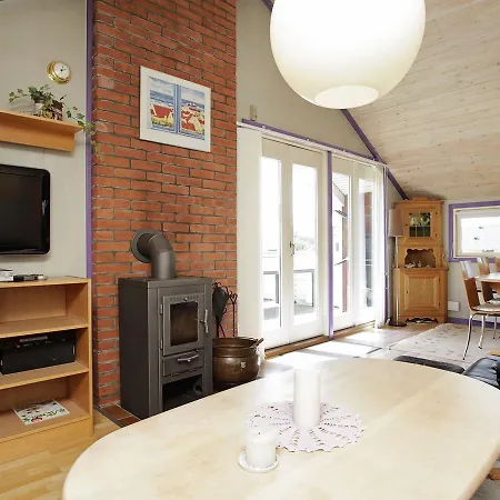 Semesterbostad Two-bedroom Holiday In 4