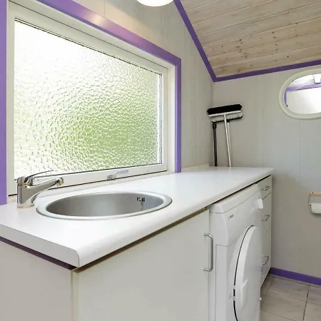 Two-bedroom Holiday In 4 Oksbøl
