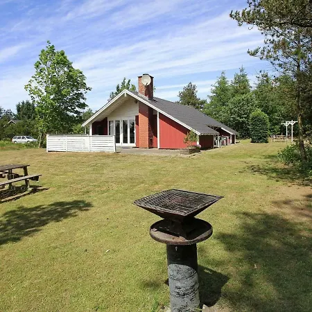 Two-bedroom Holiday In 4 Feriehus Oksbøl